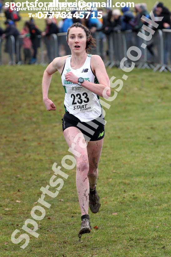 Senior womens Northern Cross Country Champs., Camp Hill Estate, Kirklington.  Photo: David T. Hewitson/Sports for All Pics